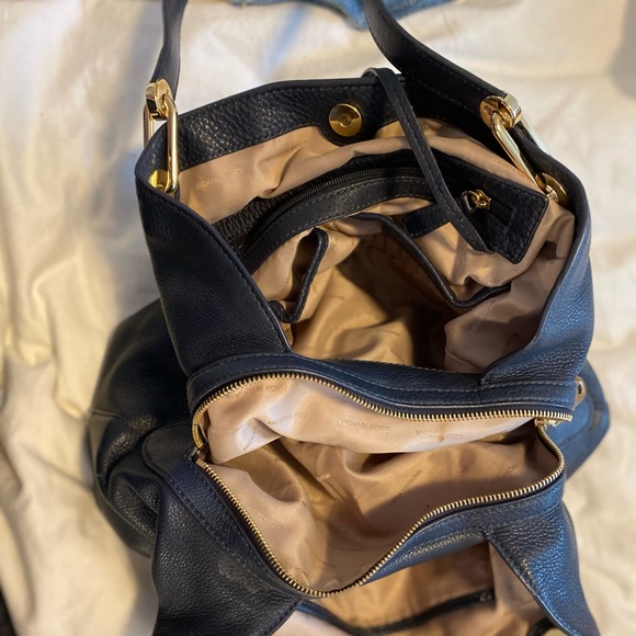 Michael Kors  purse - Picture 3 of 3